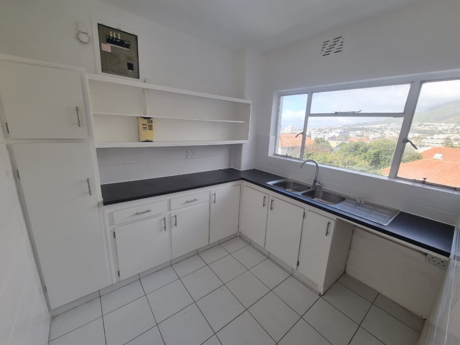 To Let 2 Bedroom Property for Rent in Tamboerskloof Western Cape